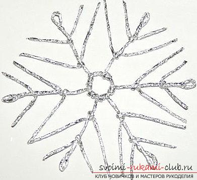 Decoration of snowflakes and candles from foil. Photo №4