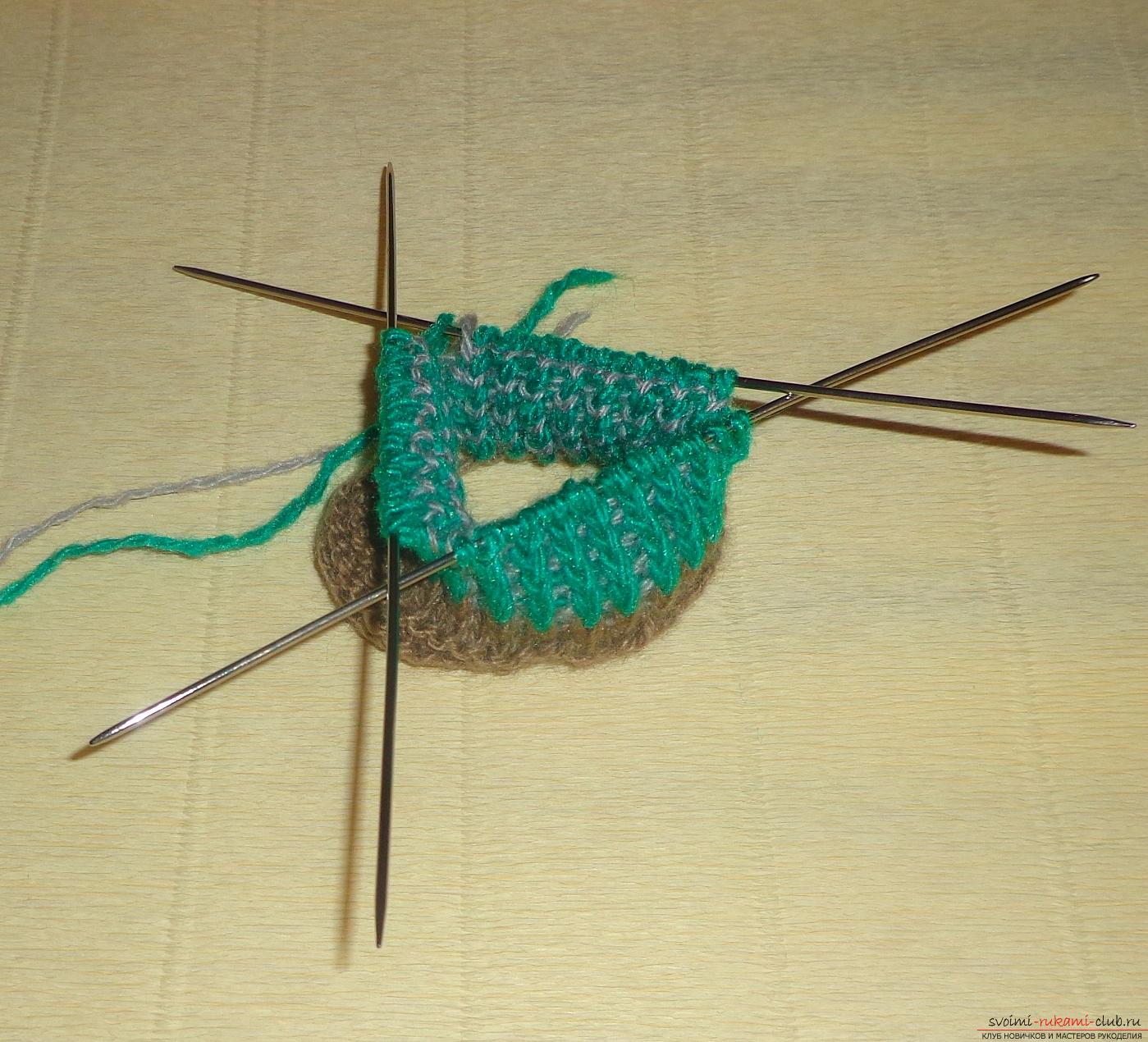 Photos for a lesson on knitting on knitting needles for a boy. Photo №5