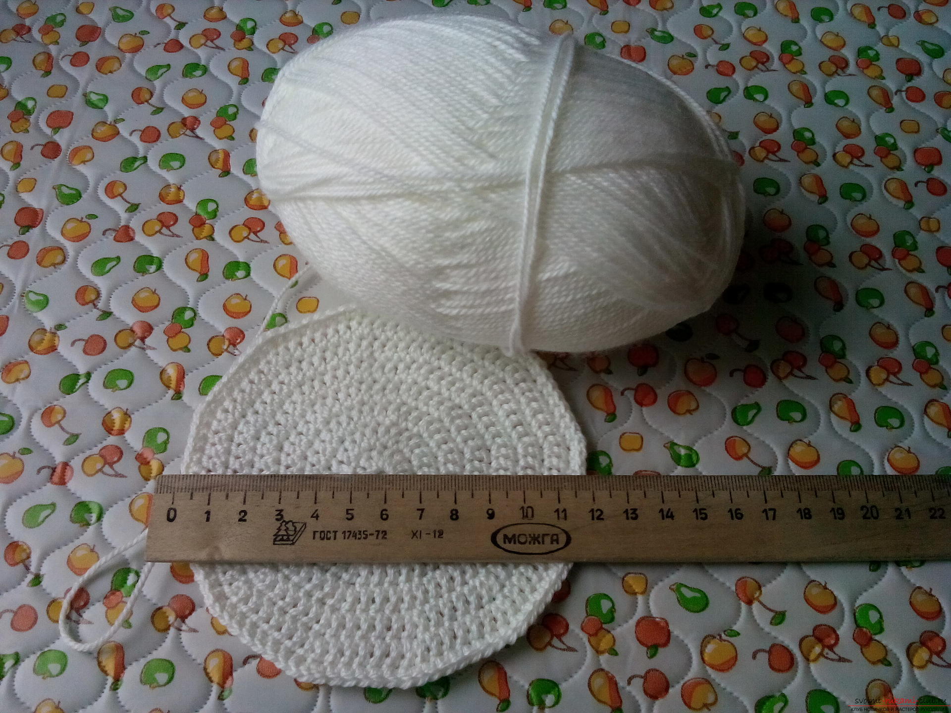 Master class for knitting hats with a bow for the girl, a detailed lesson with photo and description. Picture №3