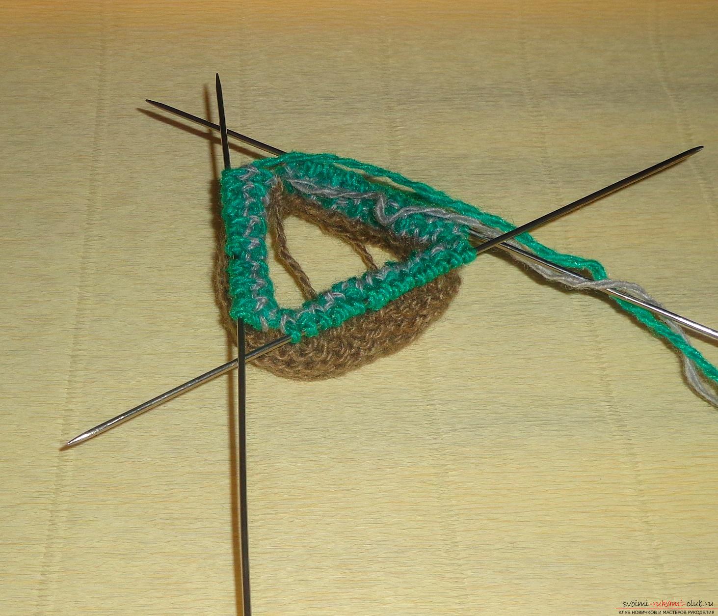 Photos for a lesson on knitting on knitting needles for a boy. Photo №4