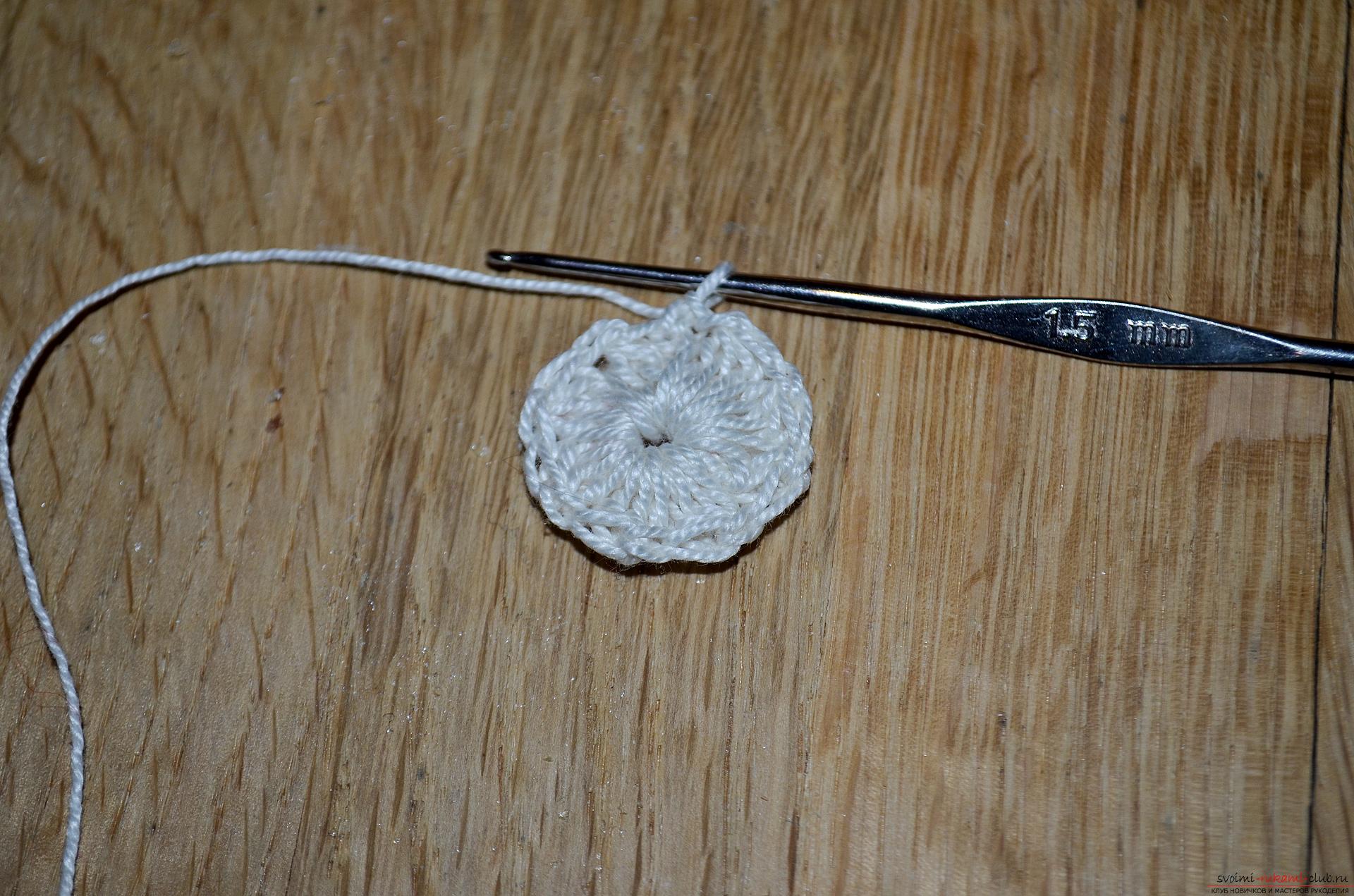 A crocheting lesson for the original cushion-needle bed with step-by-step recommendations and photos. Photo №4