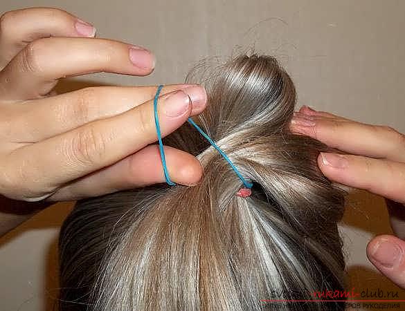 Masterclasses to create fashionable hairstyles on medium-length hair with their own hands for 5 minutes. Photo №13