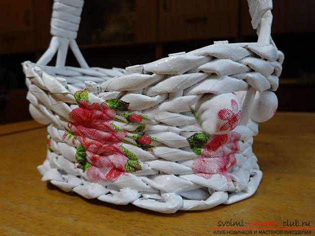 How to weave an original basket of newspaper tubes with our own hands: a master class with a photo. Picture №3