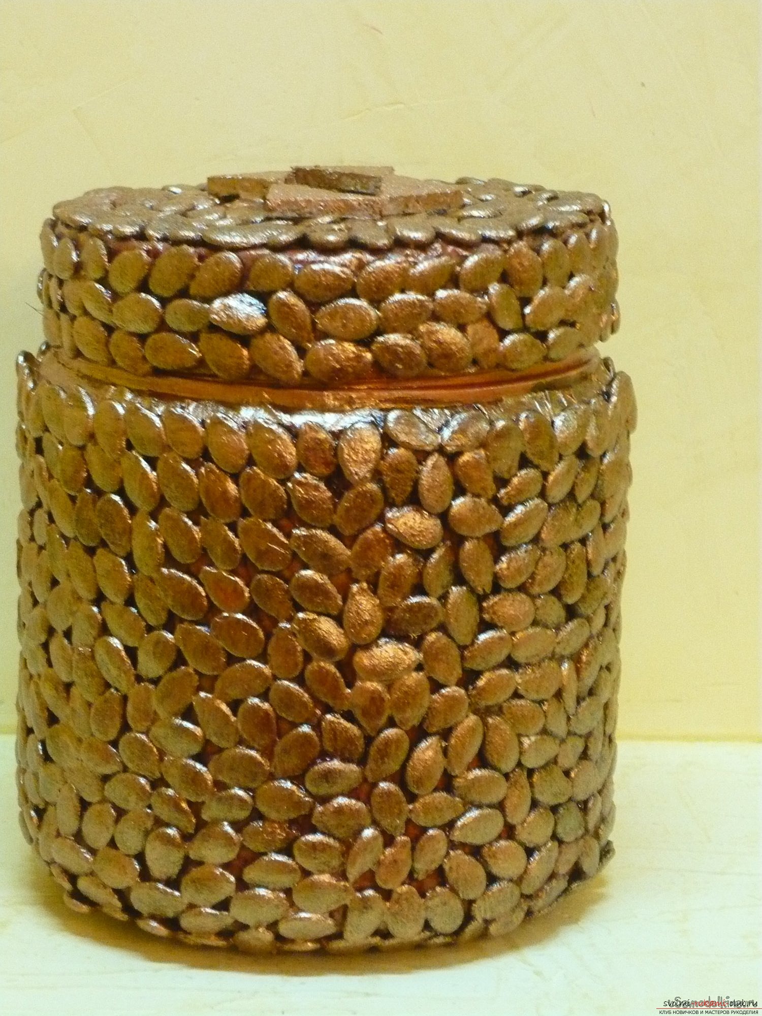 Crafts made of glass jars made by own hands for design. Photos and Tips .. Picture №3