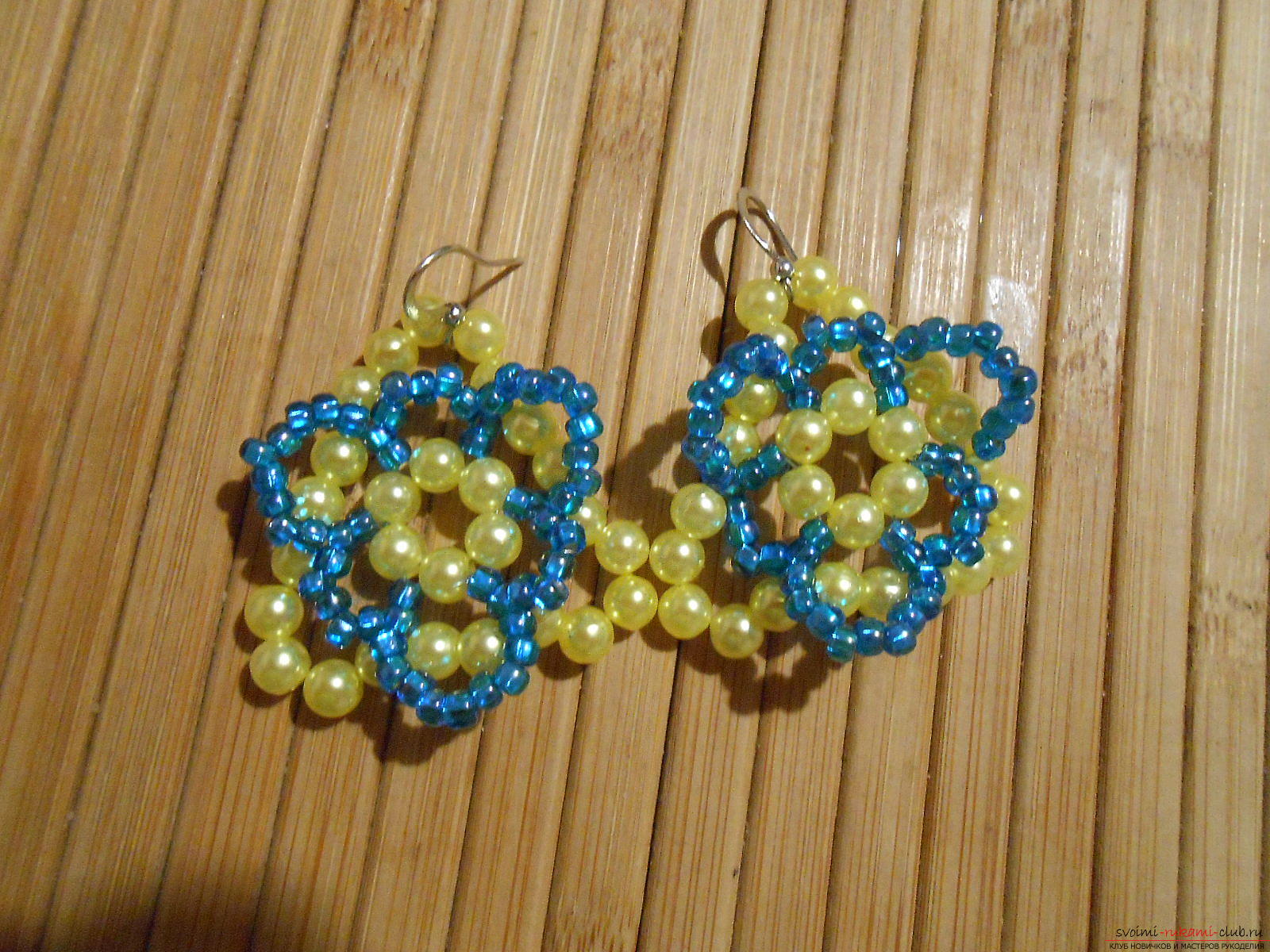 This master class of weaving from beads will tell you how to weave the earrings yourself .. Photo # 20