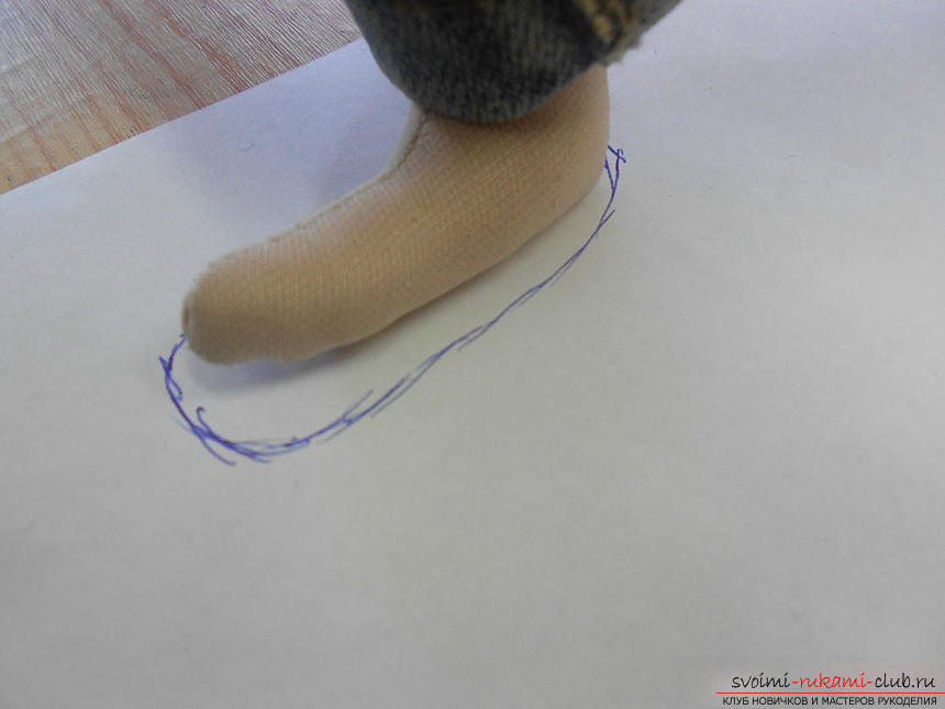 Изграждане на модел на обувки за кукла и да ги направи .. Снимка # 1