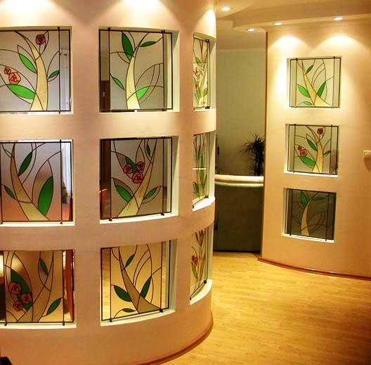 Stained glass elements in the interior of the apartment