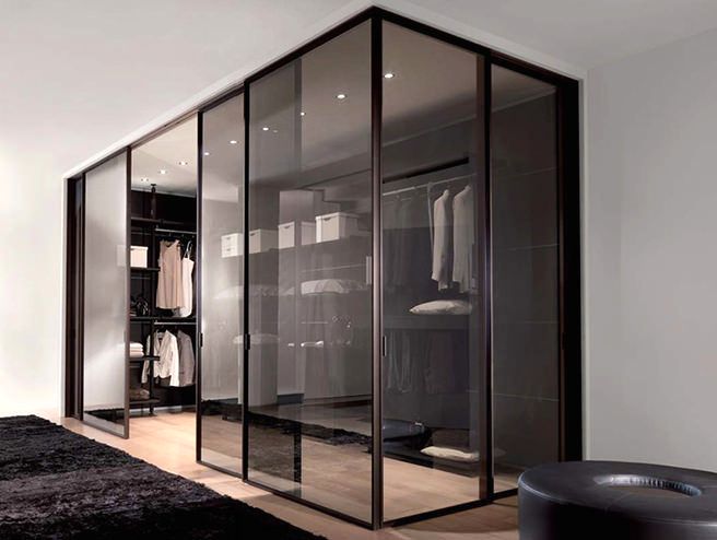 Design of glass wardrobe