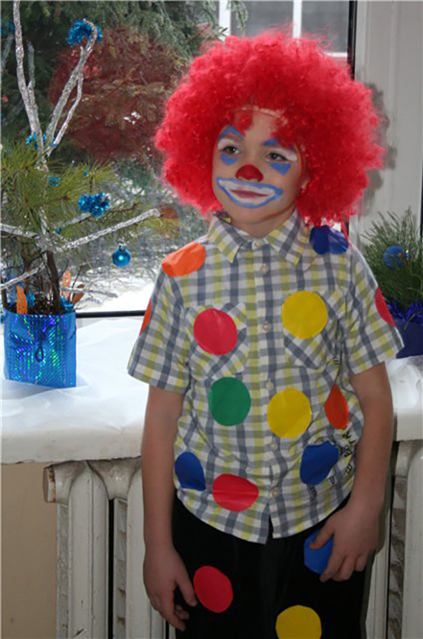 На 1 апреля в садик как нарядить. Костюм клоуна. Костюм клоуна для ребенка в садик. Новогодний костюм клоуна. Костюм клоуна для мальчика.