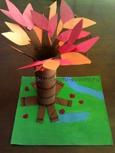 children's autumn hand-made articles with their own hands