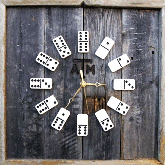 Domino horloges