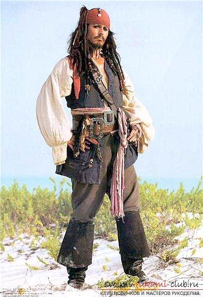 We sew Jack Sparrow's suit with our own hands on a pattern. Photo №1