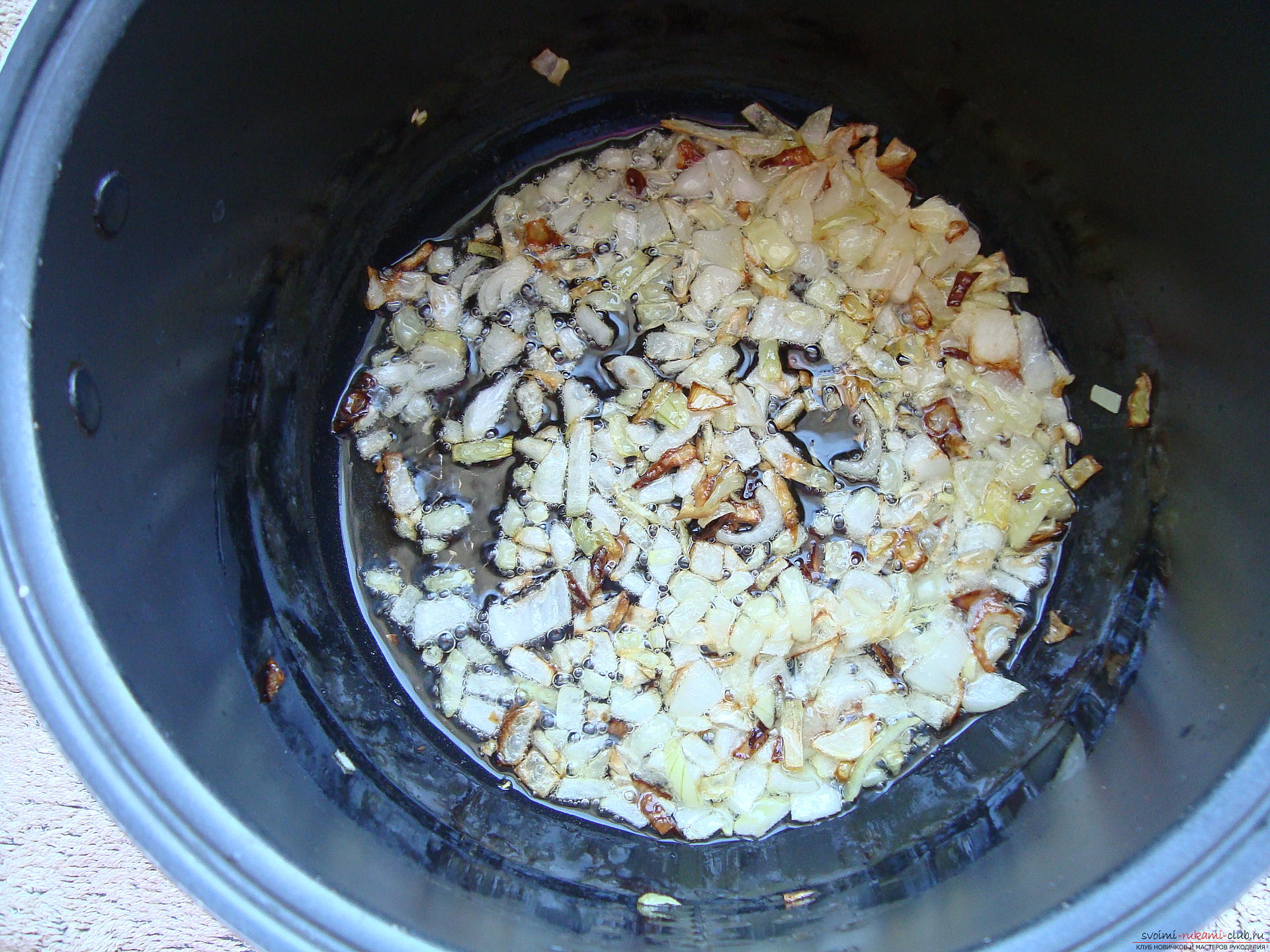 Step-by-step recipe for cooking chicken soup in a multivark. Photo №4