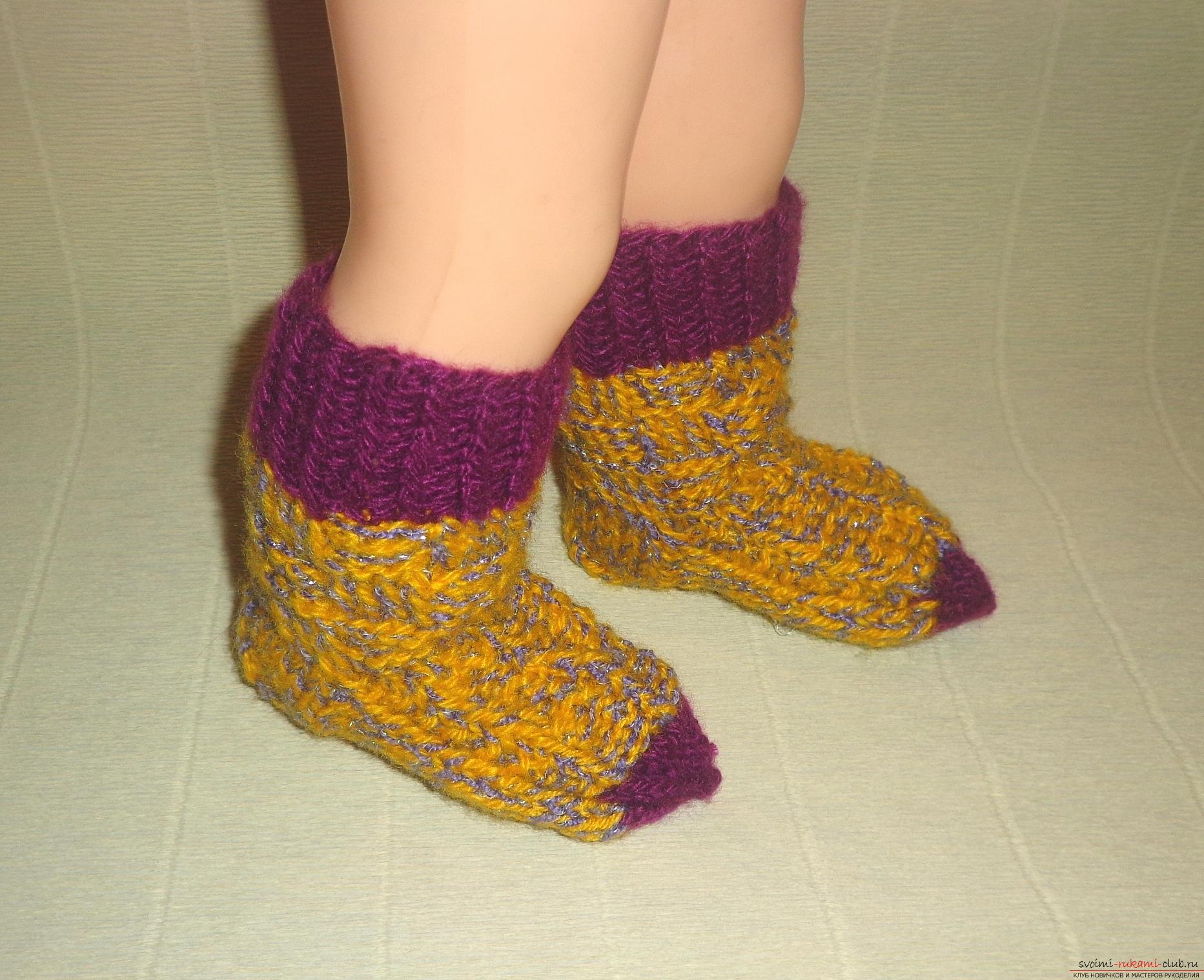 Photo to the lesson on knitting with knitting needles of children's socks "Winter". Photo Number 14