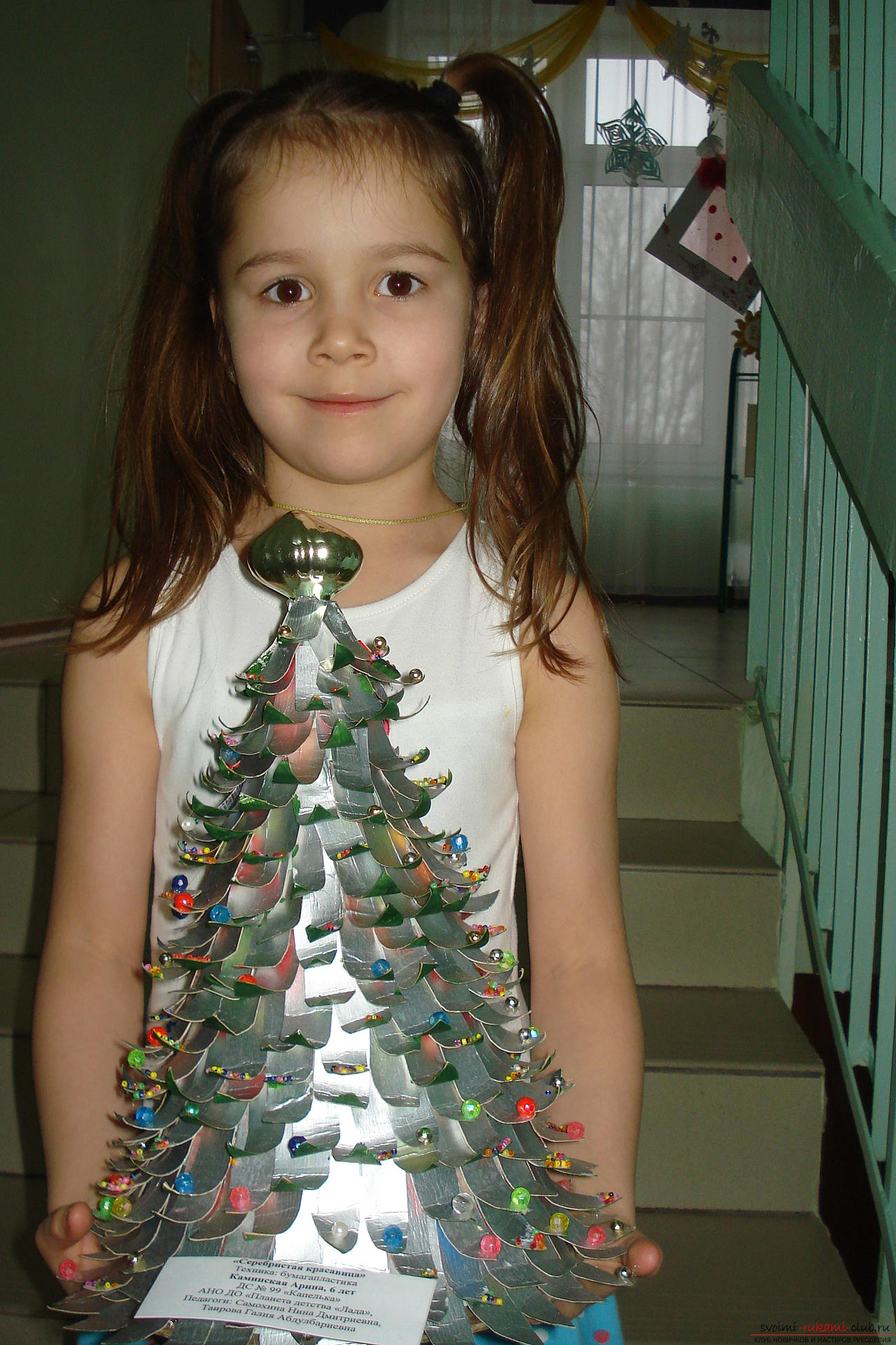 interesting New Year's crafts we have turned out of junk material. Different Christmas trees decorate not only the house, but our group in the kindergarten. Photo №6