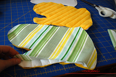 photo instructions for sewing mittens for kitchens with their own hands. Photo №6