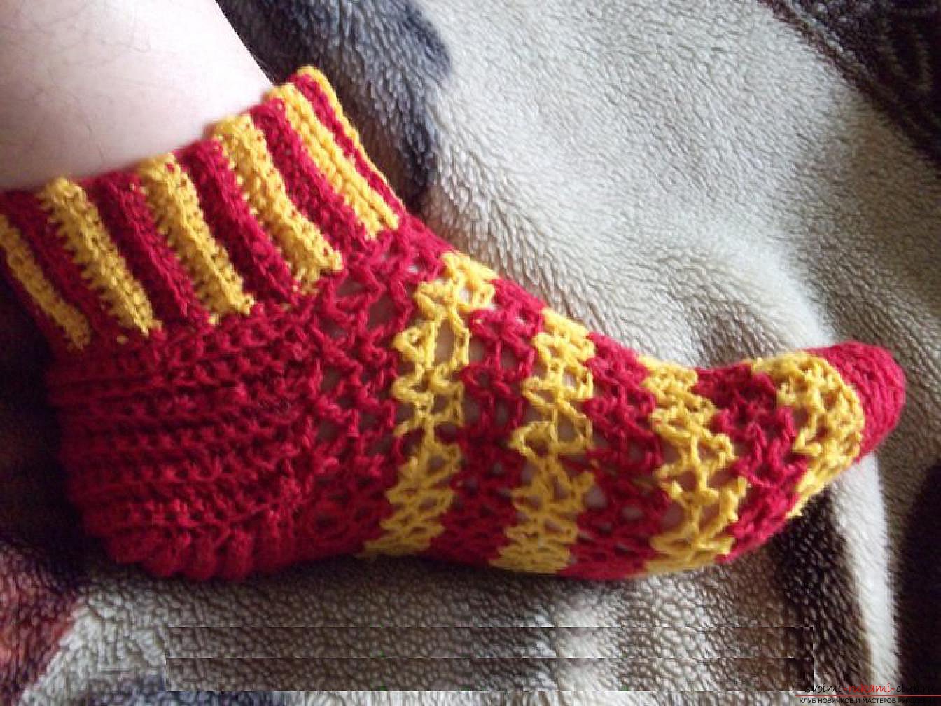 crocheted openwork socks. Picture №3