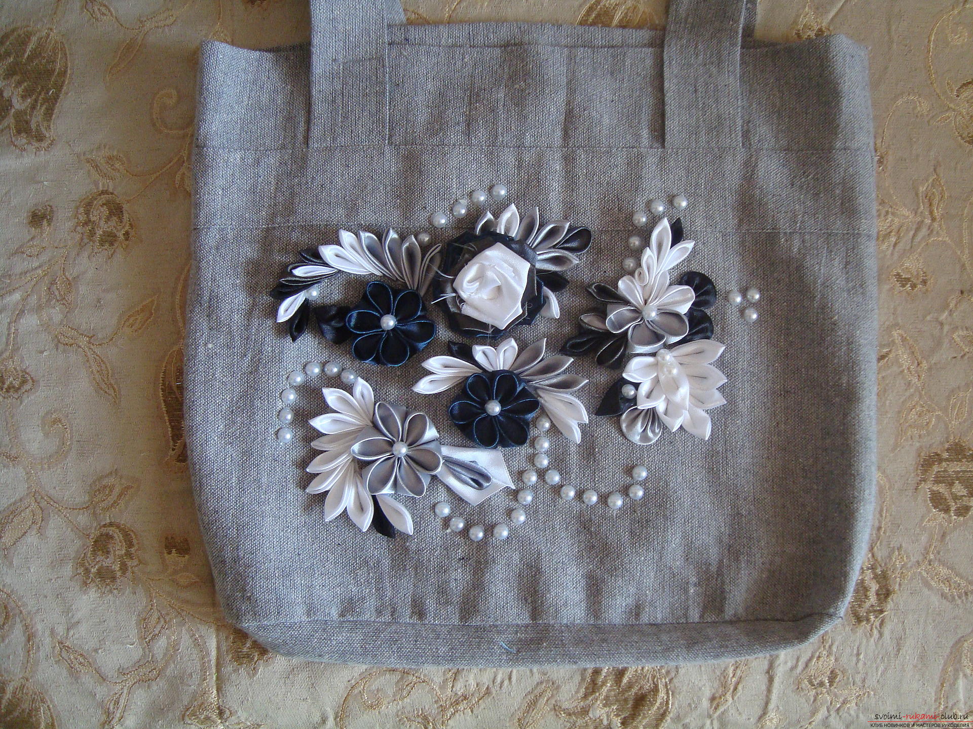 Photo to the guide on creating bags with Kansas flowers. Photo №4