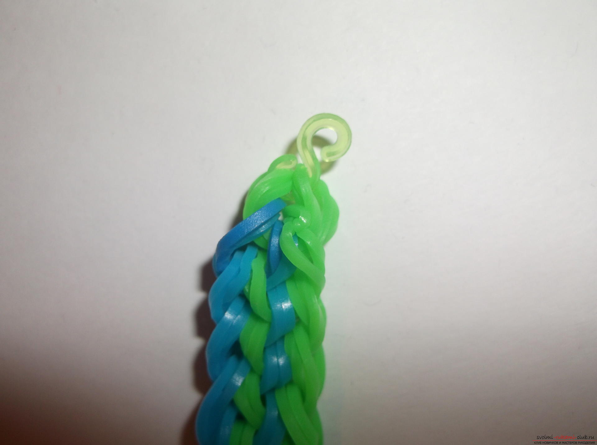 Photo to the lesson on weaving the bracelet "Sidewalk". Picture №10