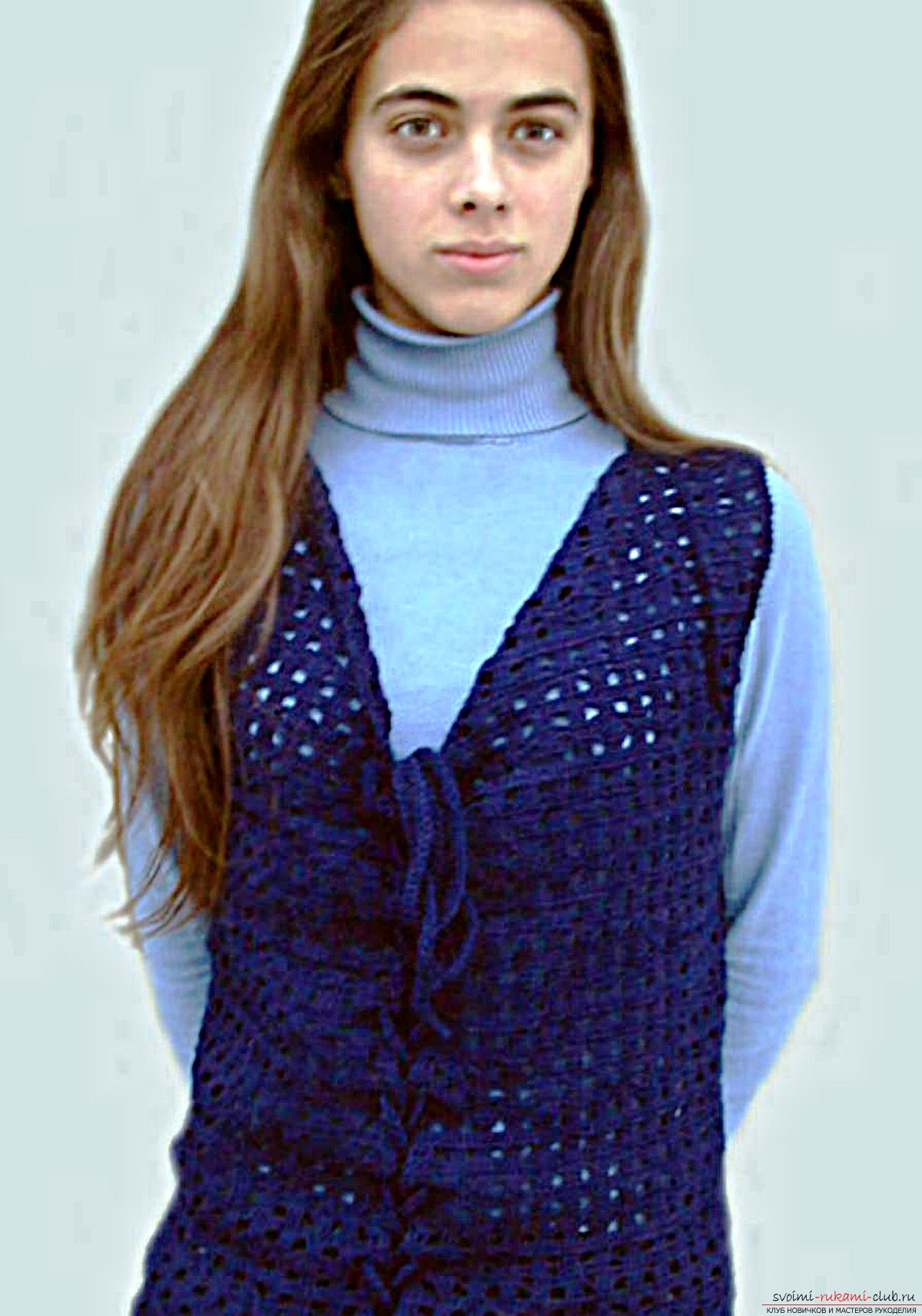 short knitted women's vest. Photo # 2