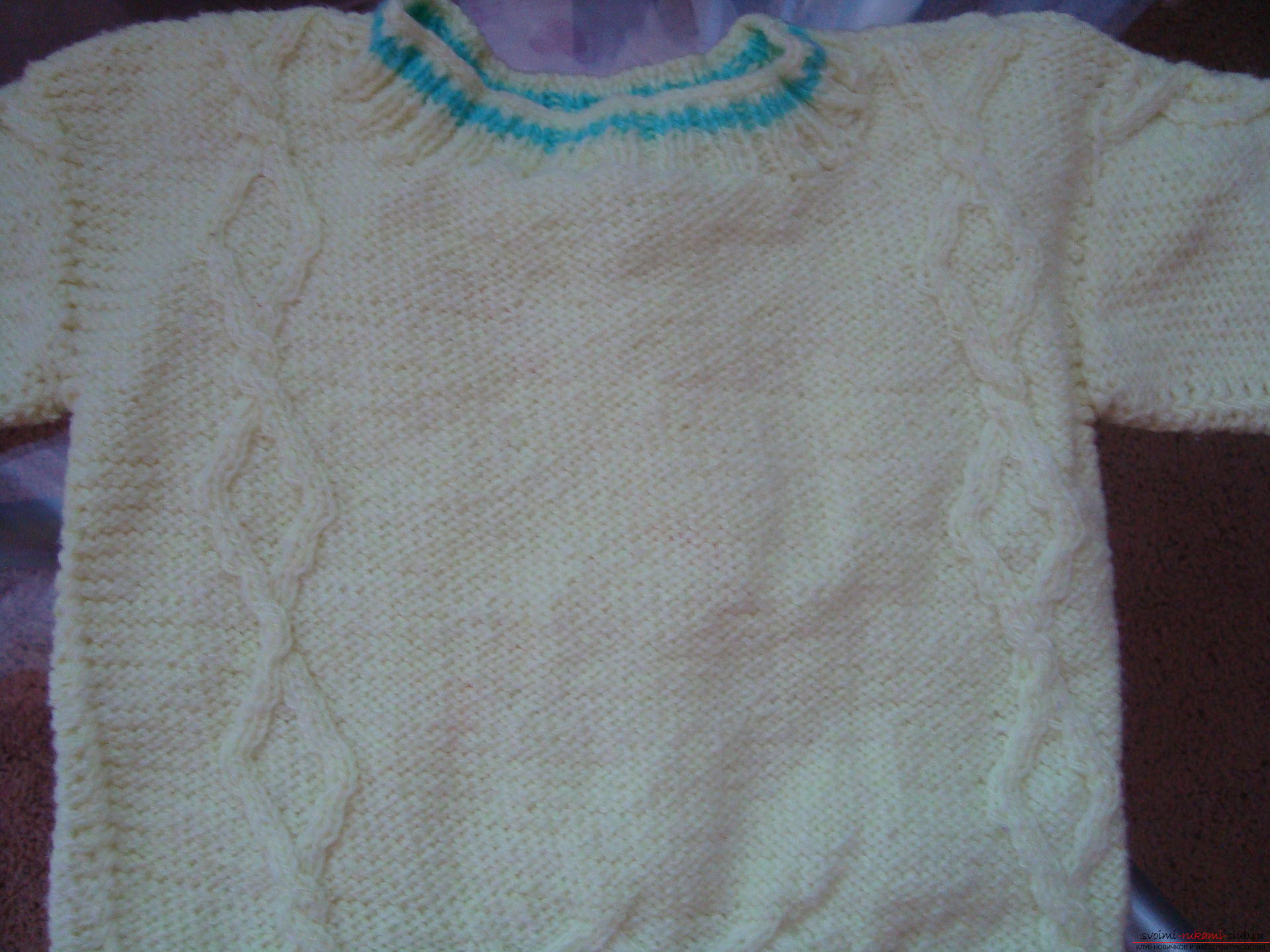 Step-by-step photo-instruction for knitting a baby sweater on knitting needles. Photo №7