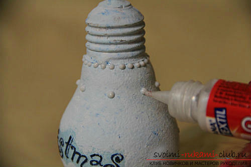 How to make a New Year's toy from a light bulb .. Photo №11