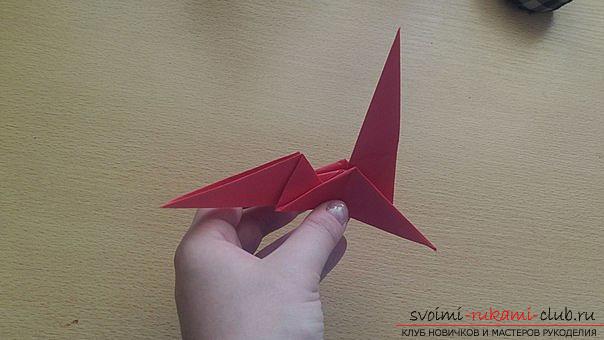 Този подробен майсторски клас съдържа схема на оригами-дракон, направена от хартия, която можете да направите сами. Снимка # 30