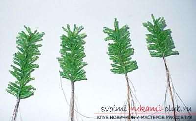 Detailed step-by-step master classes on weaving of fir-trees from beads .. Photo №16