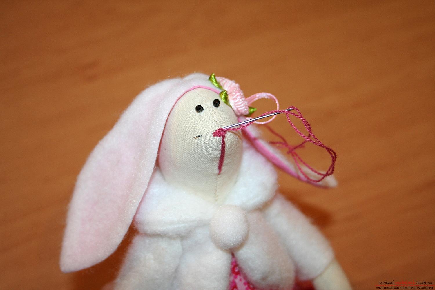A master class on the creation of a New Year's doll will help to make a hare to Tilda with his own hands. Photo number 45