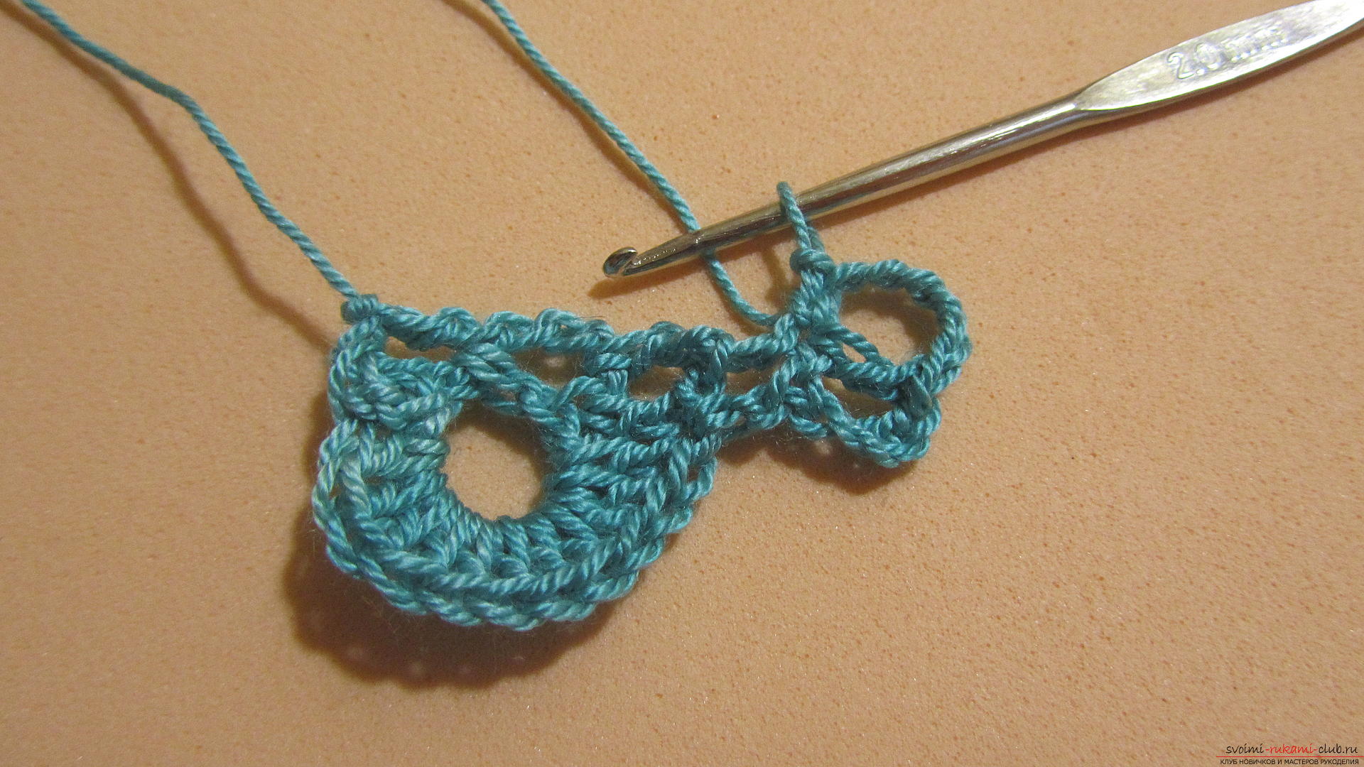 The master class will tell you in detail about crochet work on an openwork scarf. Photo Number 14