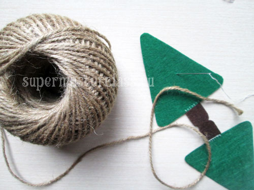 Twine for the decoration of felt Christmas tree