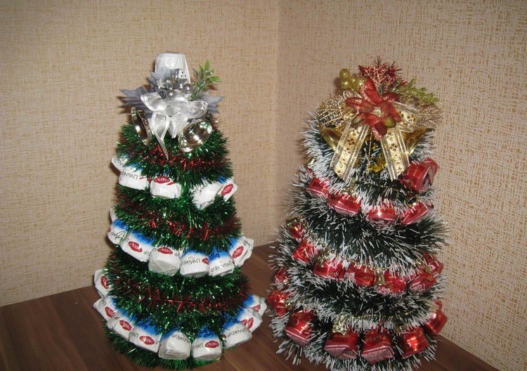 فكرة هدية: شجرة عيد الميلاد مصنوعة من الحلويات بهرج