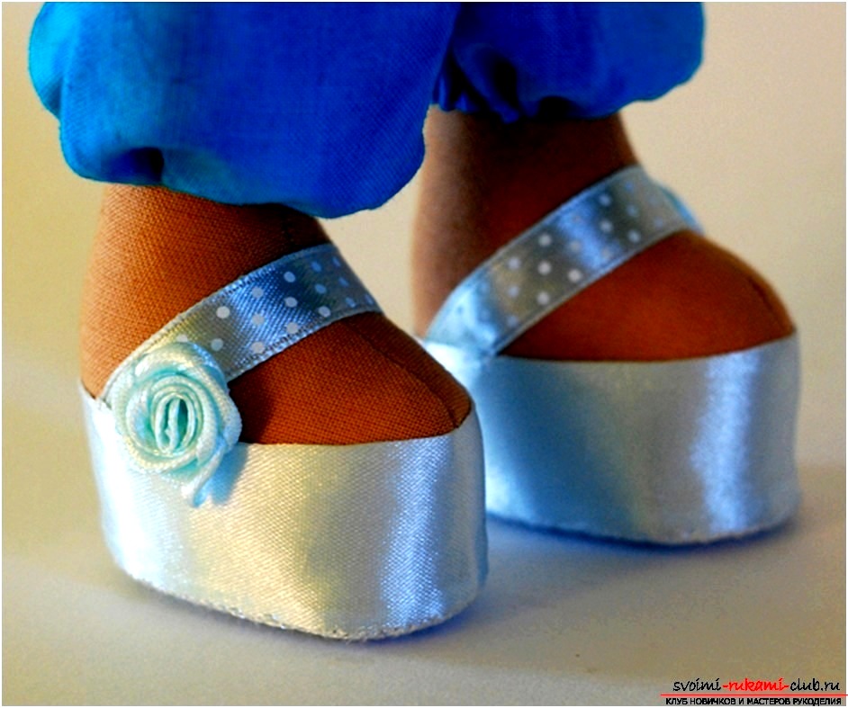 Shoes for dolls, made by own hands