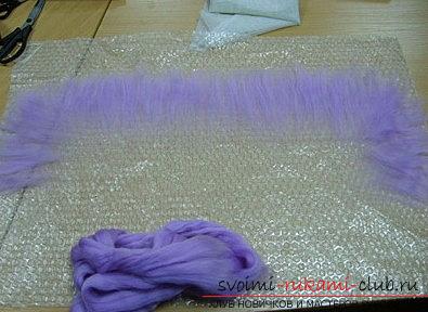 The technique of creating a scarf with felting out of wool is wet felting for beginners. Picture №3