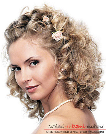 How to perform a beautiful wedding dress on medium hair with your own hands. Photo Number 9