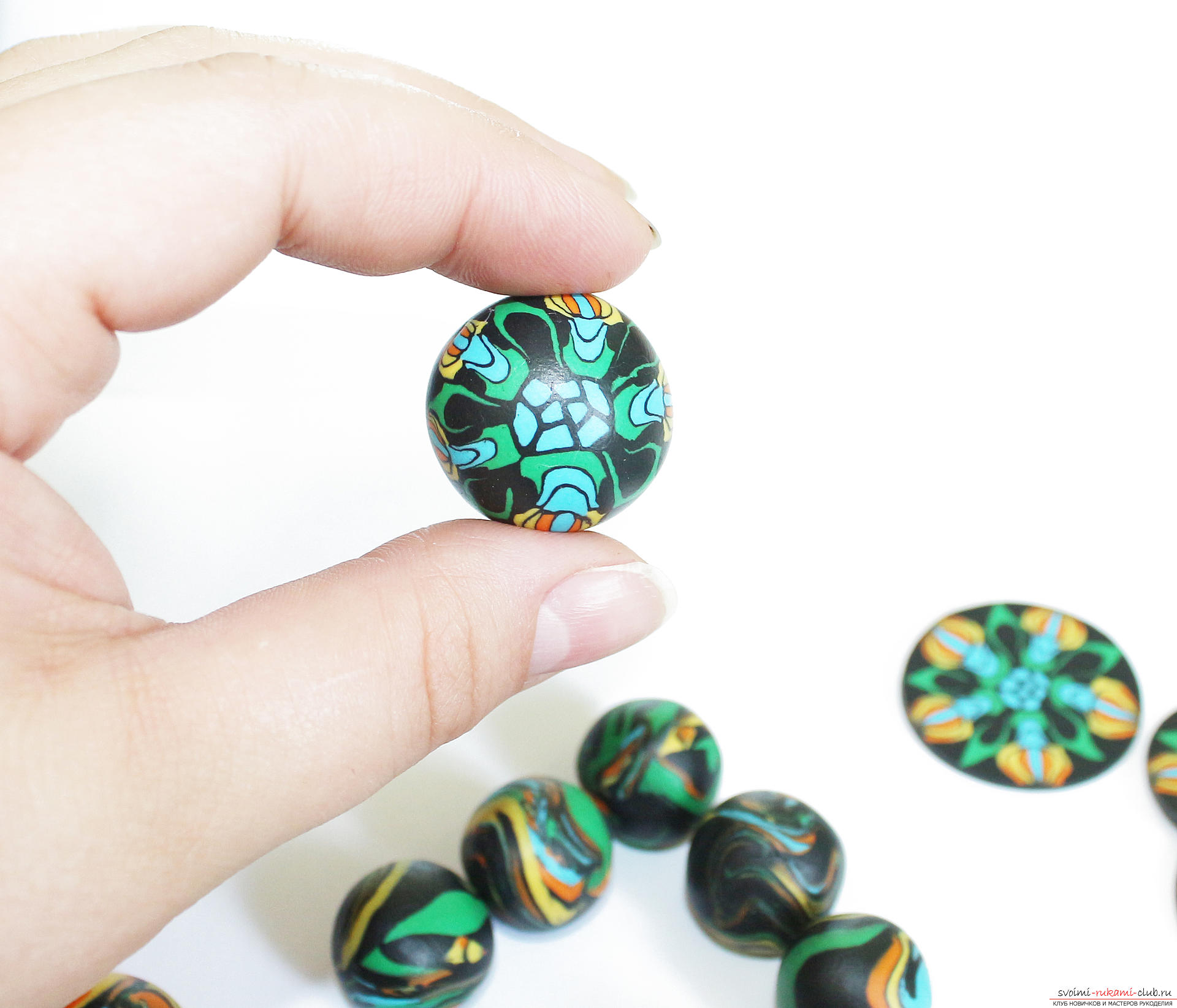 This detailed master class contains techniques for working with polymer clay and will teach you how to make key beads and polymer beads. Photo # 48