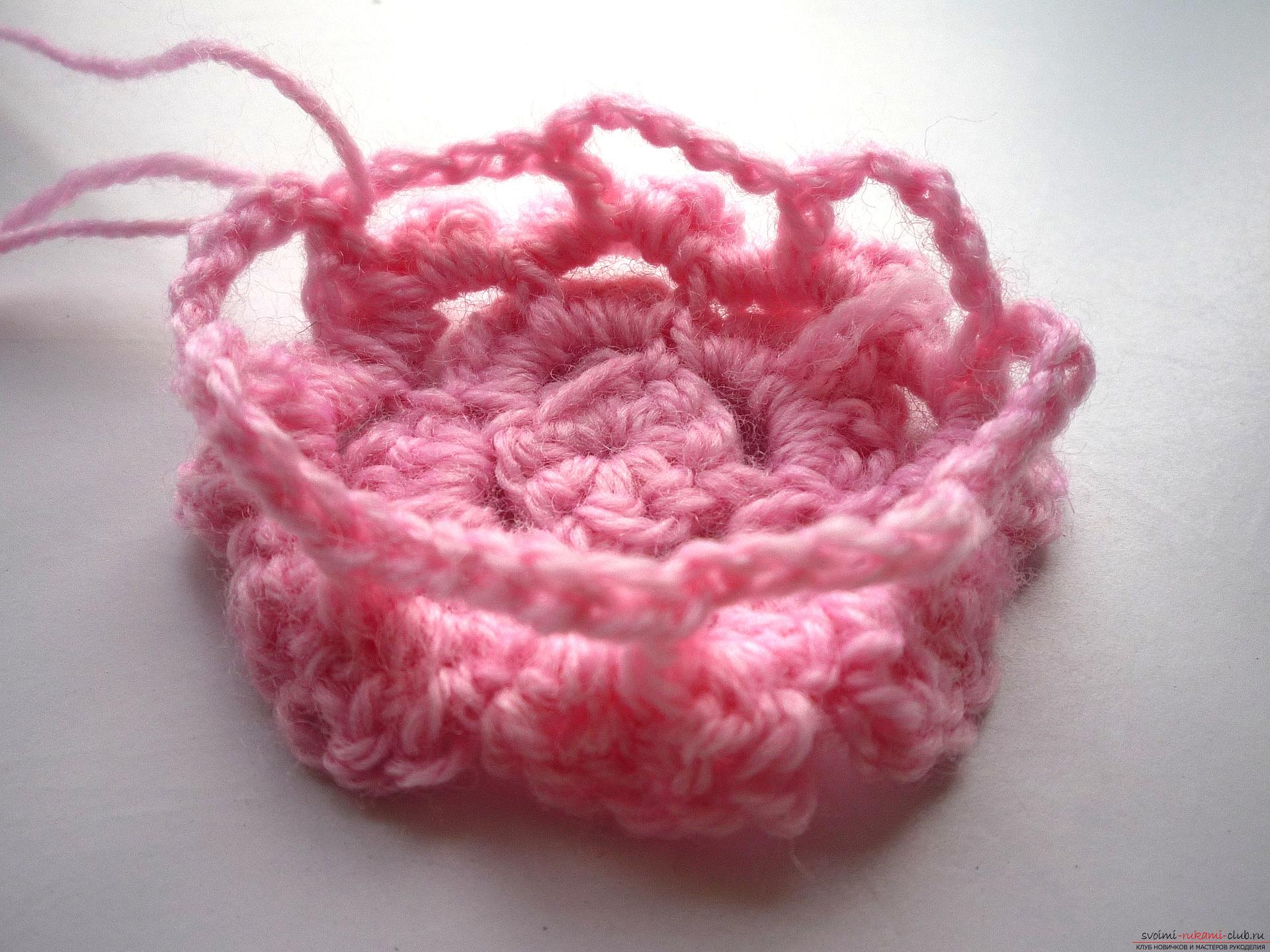 This master class of crocheting contains a crochet flower scheme for the plaid .. Photo # 8