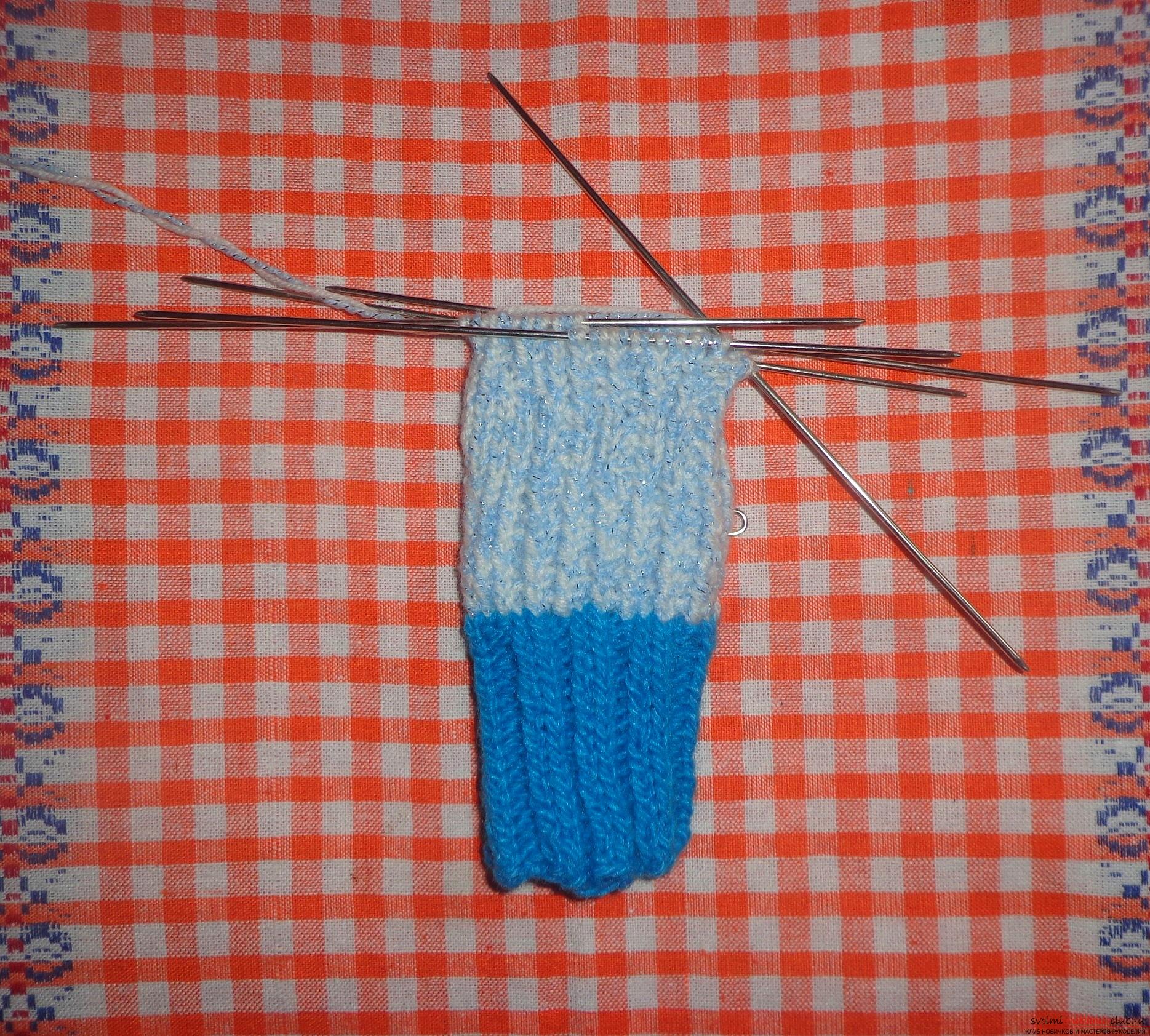 Fotografie k lekci pletení na rukavicích 