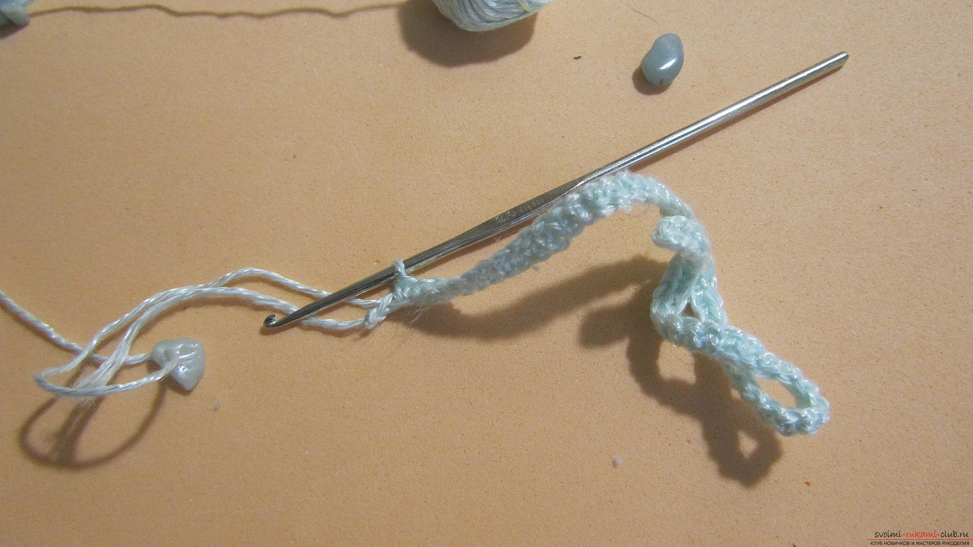 Denne mesterklasse vil lære dig at lave smykker selv, en hjemmelavet halskæde kan hækles. Foto nummer 12