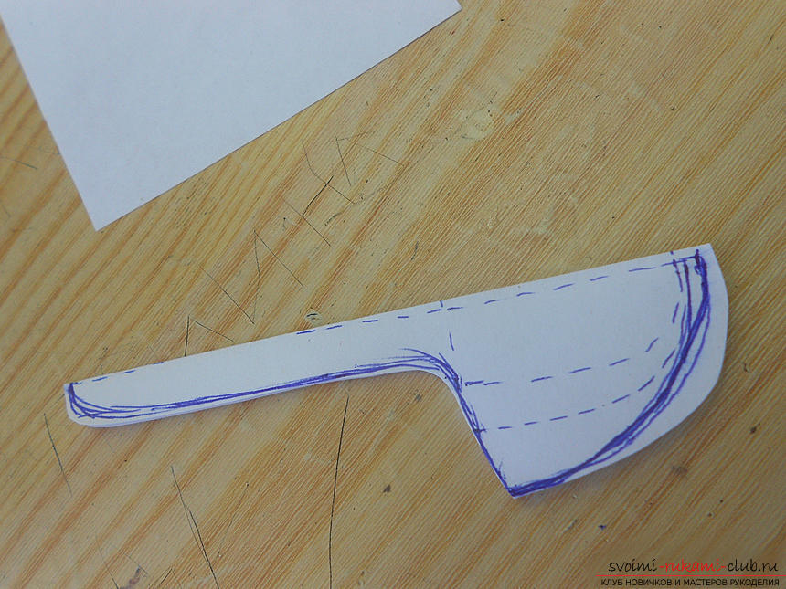 Building a pattern of shoes for the doll and making them .. Photo # 6