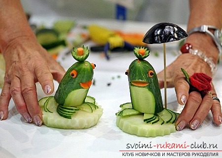 Autumn crafts from vegetables and fruits. Photo Number 19