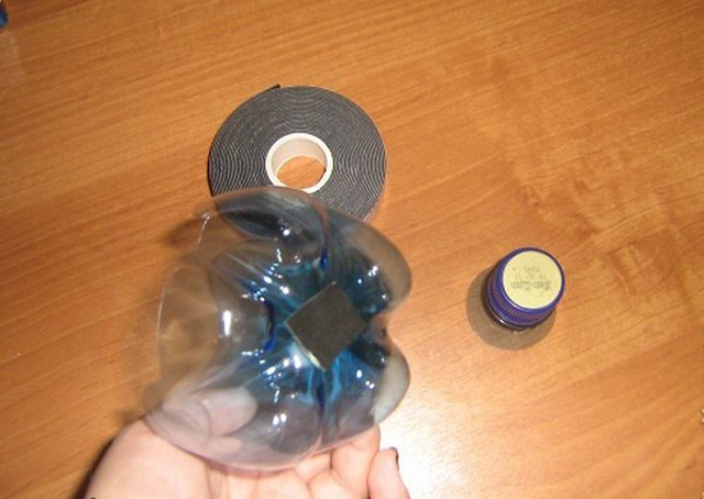 Set of plastic bottles-4