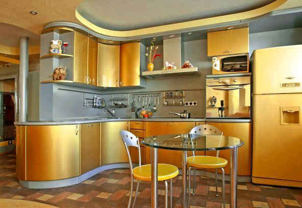 златен кухненски интериор