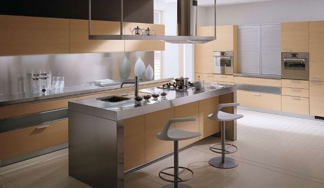 Oak kitchen with steel trim, Tess, Scavolini