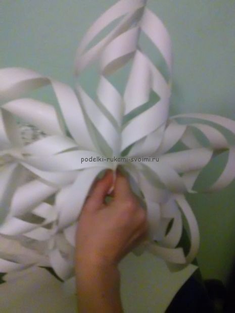 How to make a 3D 3d snowflake from paper