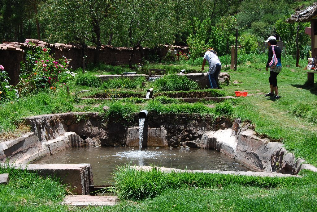 How to make a pond in the country with your own hands (10)