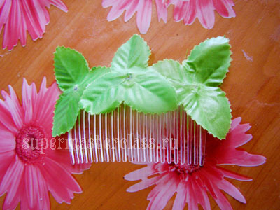 How to decorate a hair comb