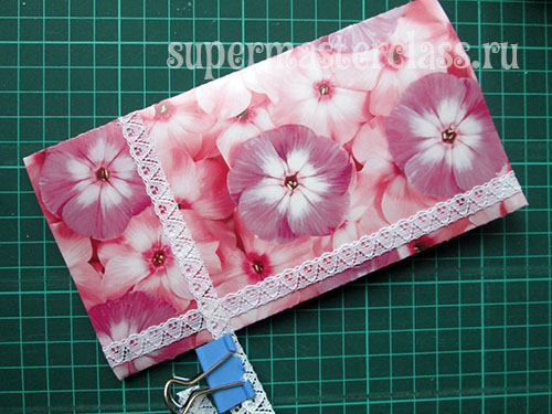 Crafts for March 8: an envelope with flowers