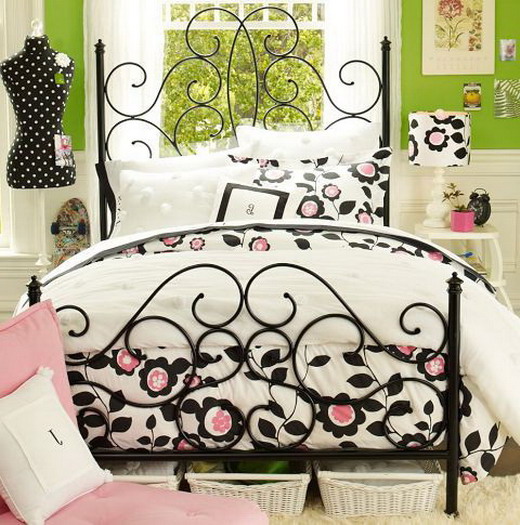 Спално легло - декорация на винтидж интериор