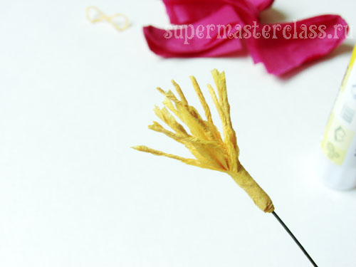 DIY paper flowers: crocuses